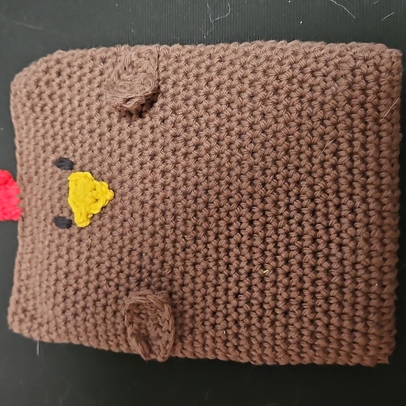 Brown Crochet Chicken E-reader Sleeve - Picture 6 of 6